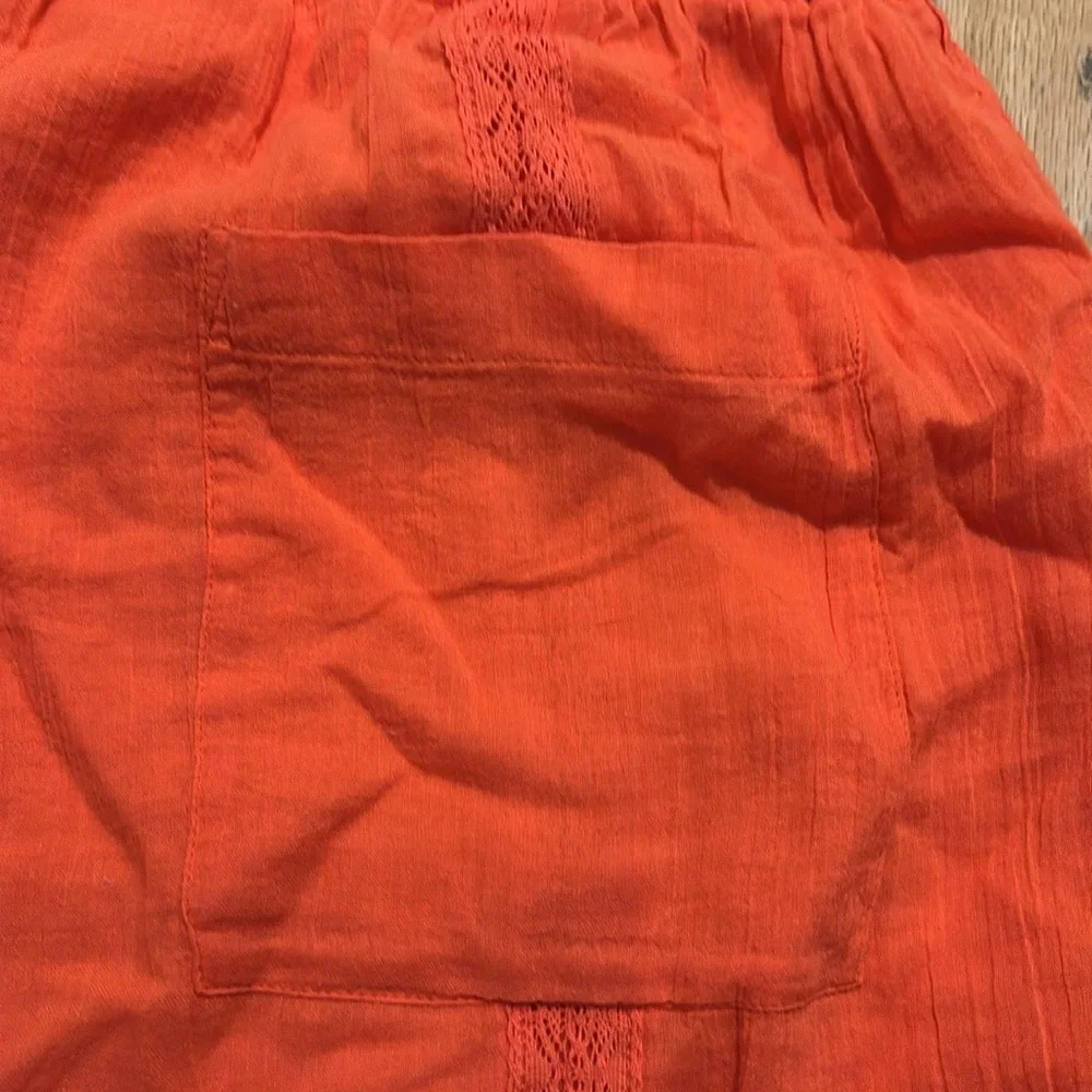 NWOT Free People orange gauze and lace detail Shorts - M